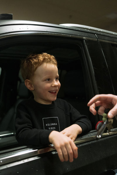 Black 'Kelowna Vibes' Toddler Crewneck