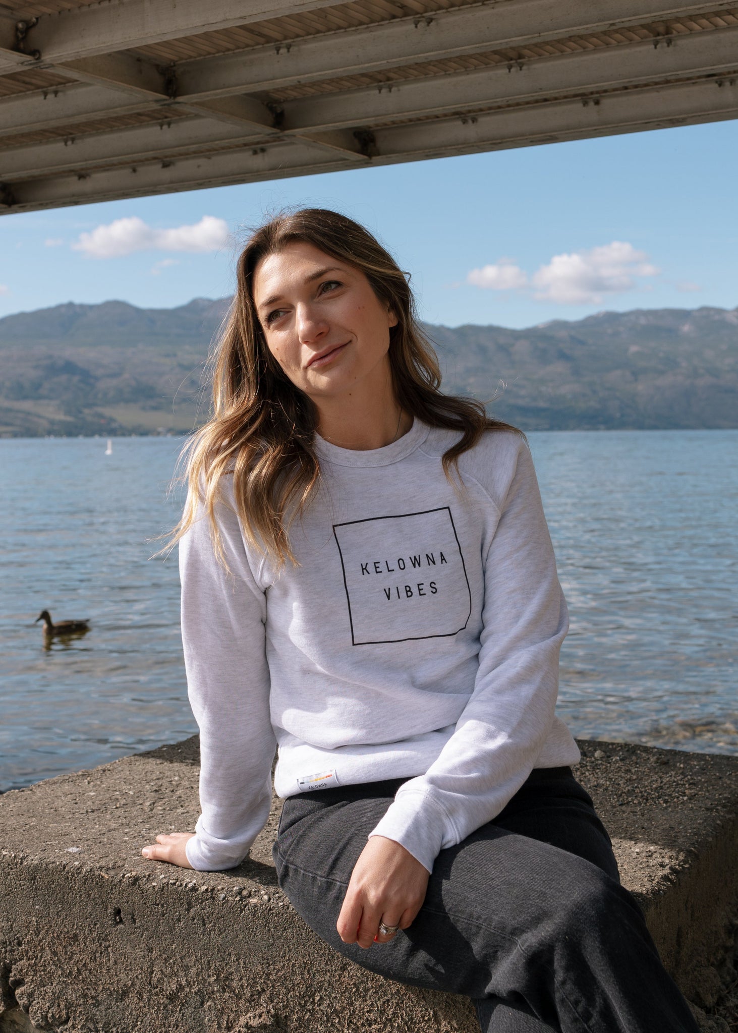 Ash 'Kelowna Vibes' Unisex Crewneck