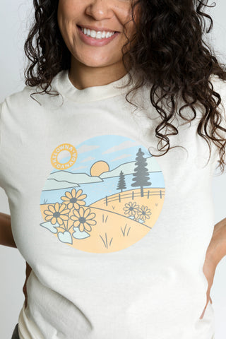 Cream Ashleigh Green 'Kelowna • Canada' T-shirt