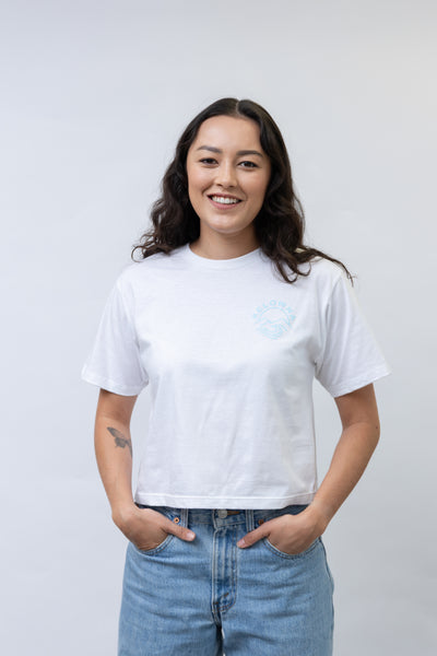 White/Blue 'Kelowna Mountain Wave' Crop T-Shirt