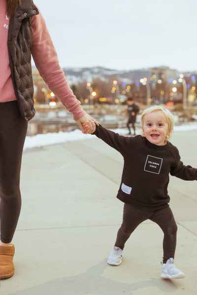 Black 'Kelowna Vibes' Toddler Crewneck